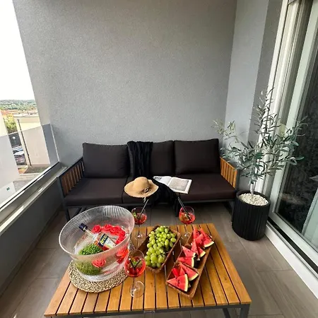 Luxury Penthouse Apartment Pula Exterior photo